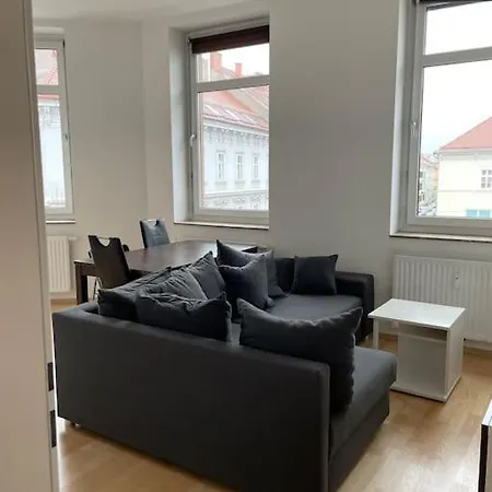 Cozy Flat In Center * Грац